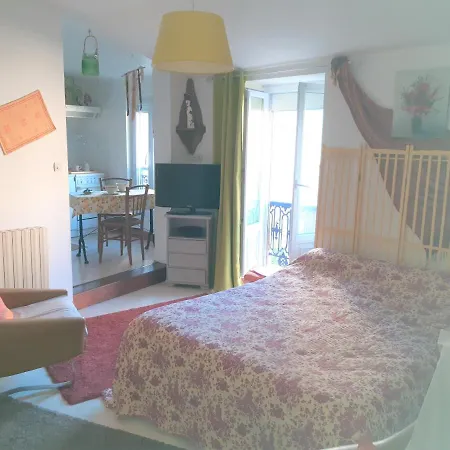 Fluorine De Terra-crystal Apartment Rochefort (Charente-Maritime)