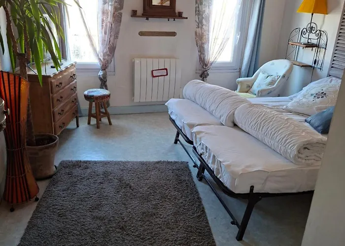 Terra-crystal Apartment *