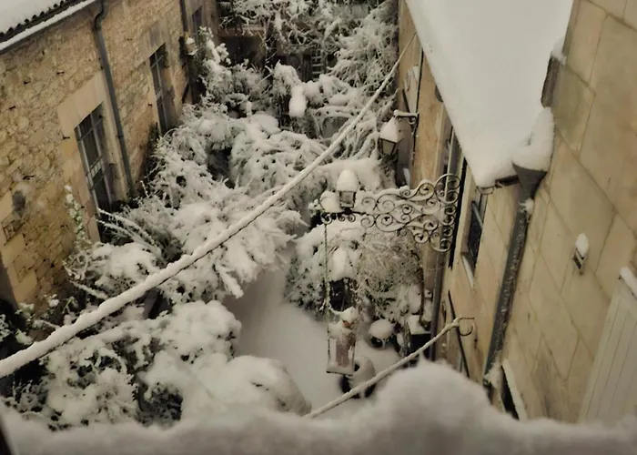 Terra-crystal Apartment